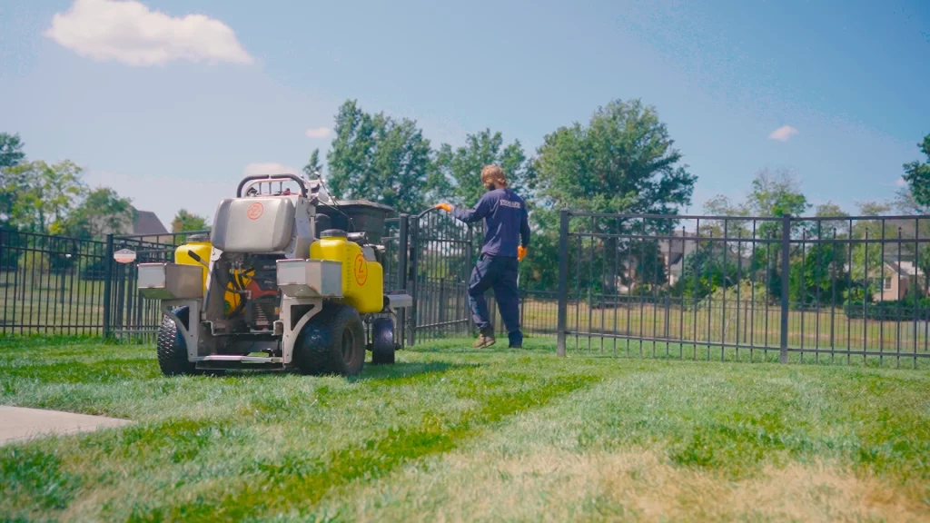 Premium Lawn Care Programs: How Top Landscaping Contractors Approach Fertilization lawn fertilization service in Carmel, Westfield, Zionsville, Fishers, IN